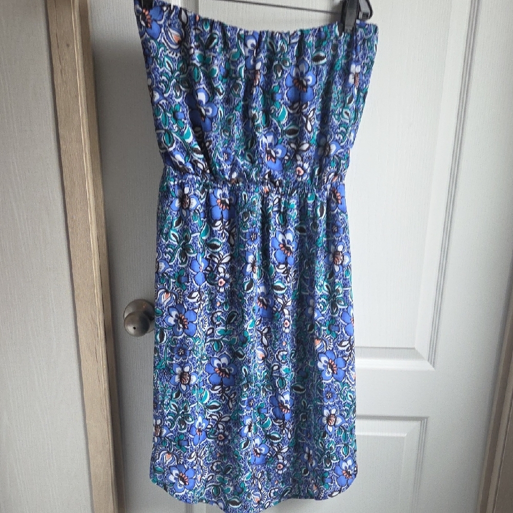Express Blue Floral Strapless Dress - Picture 6 of 7